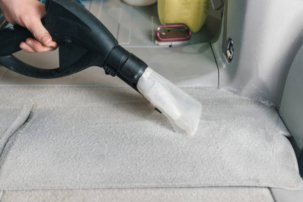 TOP-RATED CARPET CLEANERS? Check out CHEM-DRY